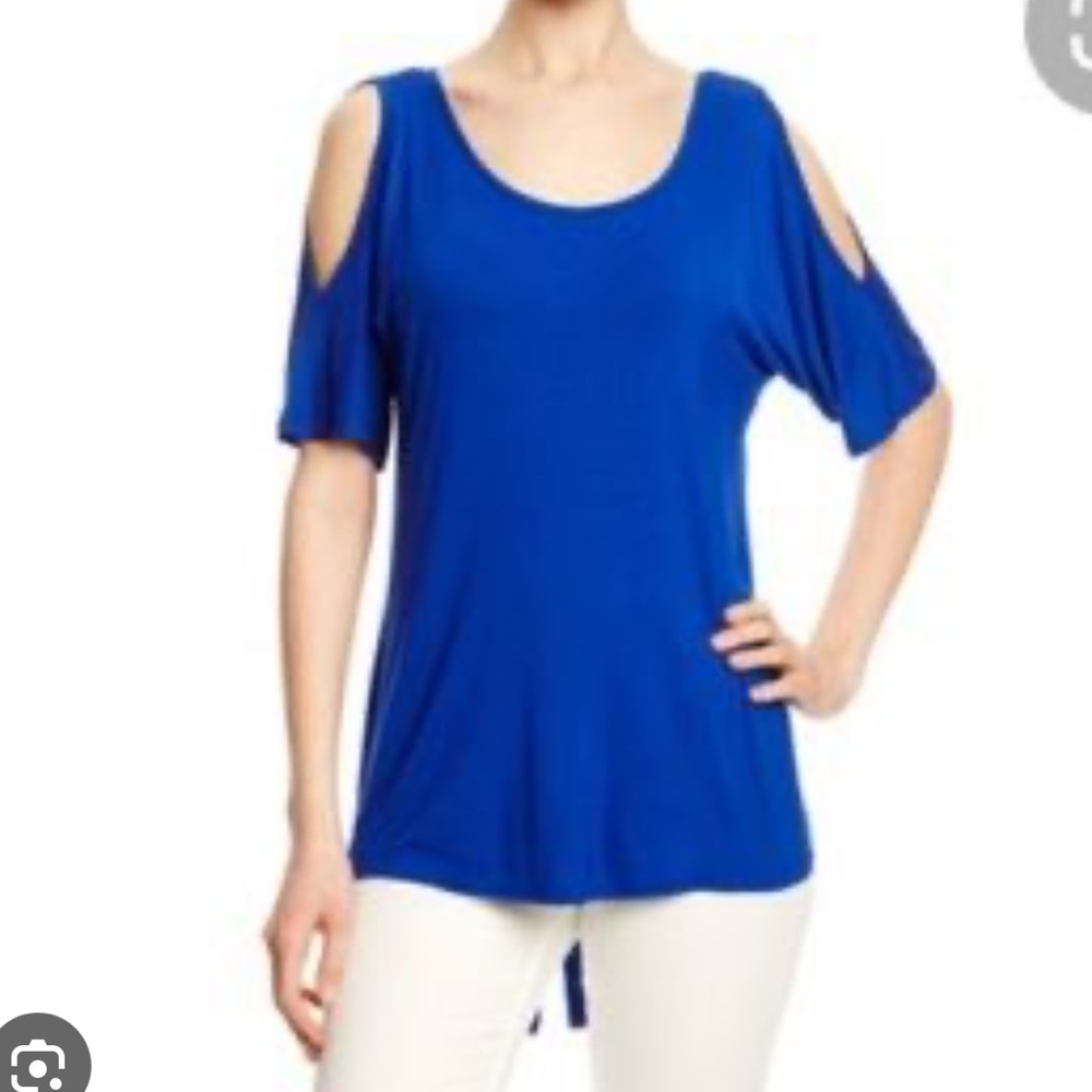 Cable & Gauge | Like new blue cold shoulder crew neck blouse size medium